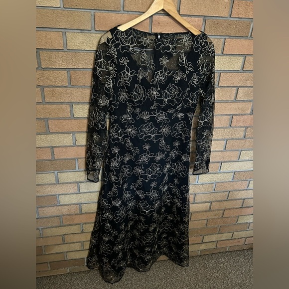 NWT Lela Rose Embroidered Floral Lace Long-Sleeve Illusion Maxi Dress Size 8 - Picture 5 of 9